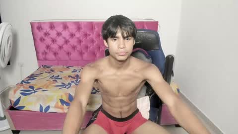 Snapshot of skinny_sam23 chatting on June 2026 05:58:01 AM sam online show from June 2026 05:58:01 AM