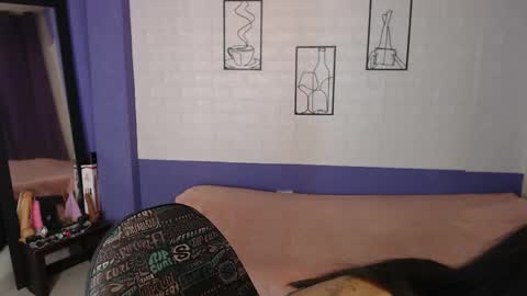 Snapshot of skinny_yizz chatting on April 2026 10:34:01 PM Only Pvt online show from April 2026 10:34:01 PM
