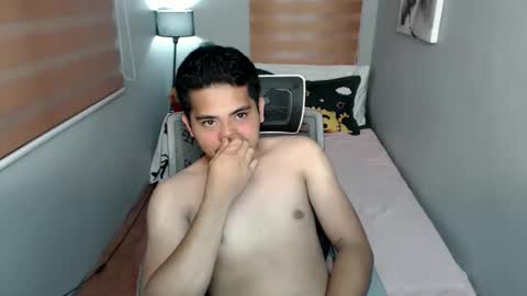 Snapshot of skinnyar chatting on December 2024 06:09:02 AM skinnyar online show from December 2024 06:09:02 AM