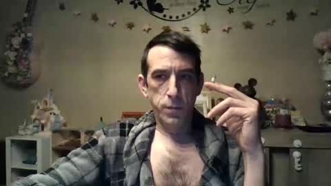 Snapshot of skinnybigcock2 chatting on February 2026 01:46:02 AM SkinnyBigCock2 online show from February 2026 01:46:02 AM