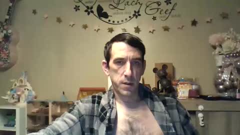 Snapshot of skinnybigcock2 chatting on February 2026 01:45:01 AM SkinnyBigCock2 online show from February 2026 01:45:01 AM