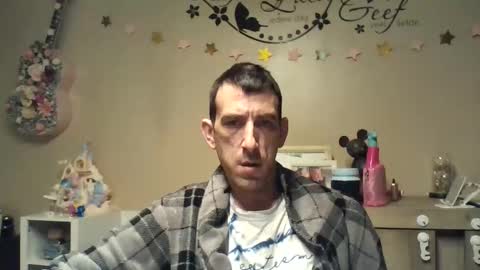 Snapshot of skinnybigcock2 chatting on March 2026 03:44:02 AM SkinnyBigCock2 online show from March 2026 03:44:02 AM