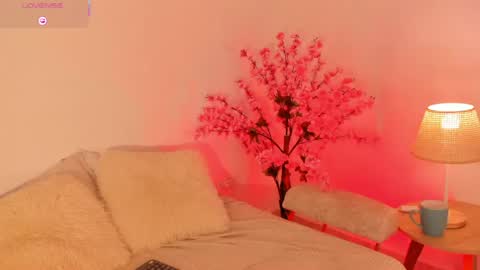 Mila online show from April 2026 11:09:02 PM