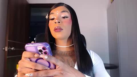 jesica online show from October 2025 08:24:02 AM