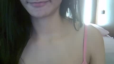 Snapshot of skinnykittencam chatting on March 2026 04:06:02 PM skinnykittencam online show from March 2026 04:06:02 PM