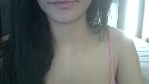 Snapshot of skinnykittencam chatting on April 2026 02:17:02 AM skinnykittencam online show from April 2026 02:17:02 AM