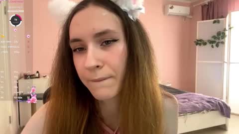 Snapshot of skinnykittymeow chatting on September 2025 10:04:02 AM Lola online show from September 2025 10:04:02 AM