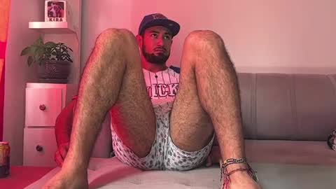Snapshot of skinnylatin69 chatting on January 2025 07:11:01 PM skinnylatin69 online show from January 2025 07:11:01 PM