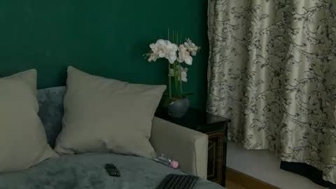 Natty online show from May 2026 04:06:02 AM