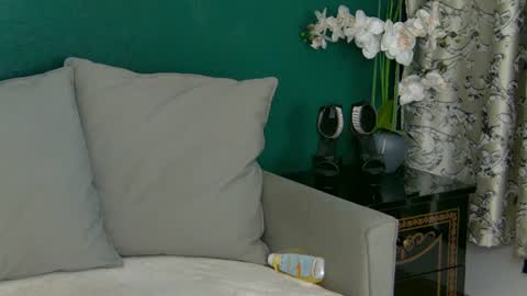 Natty online show from August 2026 04:00:01 AM