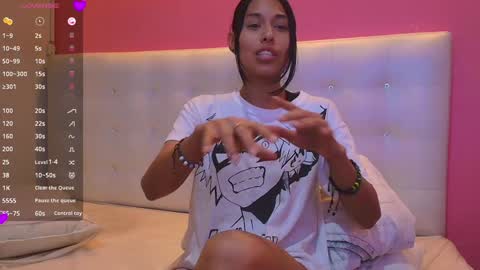 Snapshot of skinnyneighbour_ chatting on February 2025 06:03:01 AM Karla online show from February 2025 06:03:01 AM