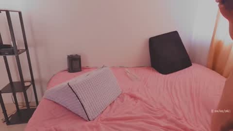 Snapshot of skinnys_couple_ chatting on February 2026 03:45:01 PM Dan and Yeimy online show from February 2026 03:45:01 PM