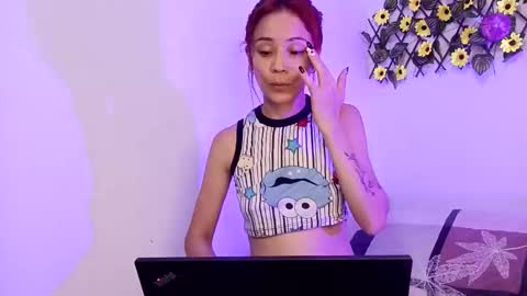 Snapshot of skinnysexylatin21 chatting on October 2025 03:47:01 AM skinnysexylatin21 online show from October 2025 03:47:01 AM