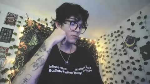 skiny_dann online show from May 2026 03:48:01 AM