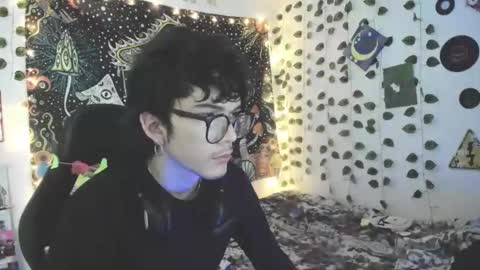 skiny_dann online show from May 2026 03:46:01 AM