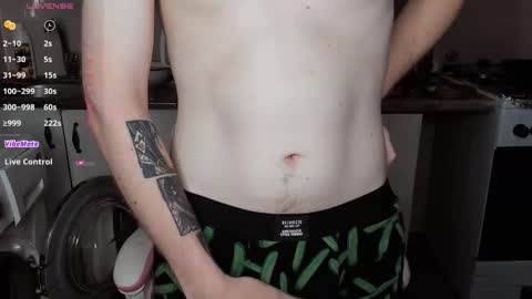 Snapshot of skip_london chatting on February 2025 01:55:01 AM Andrew online show from February 2025 01:55:01 AM