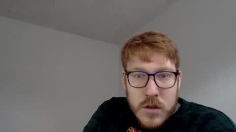 Snapshot of sklave_s chatting on December 2024 11:01:02 AM sklave_s online show from December 2024 11:01:02 AM