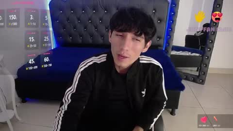 Snapshot of skorpyonmusclee chatting on December 2024 04:11:01 AM Skorpyon Musclee online show from December 2024 04:11:01 AM