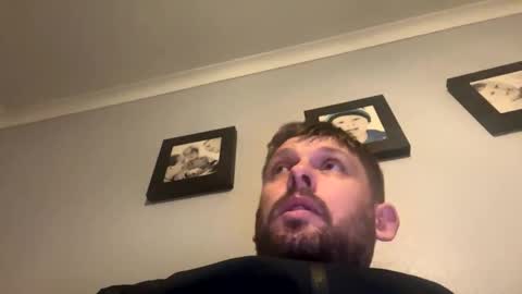 skuzzy25 online show from May 2026 11:02:01 PM
