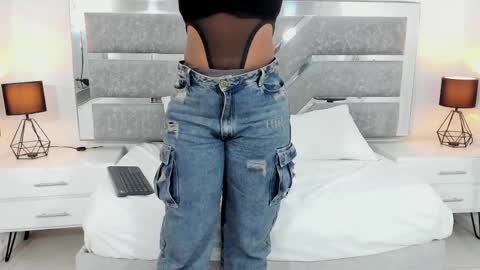 Snapshot of sky_bigass chatting on April 2026 12:32:02 PM Sky online show from April 2026 12:32:02 PM