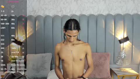 Snapshot of sky_fox_1 chatting on December 2024 01:13:02 PM STIVEN online show from December 2024 01:13:02 PM