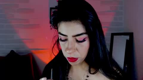 Snapshot of sky_girl1 chatting on December 2024 08:33:02 AM Mile online show from December 2024 08:33:02 AM