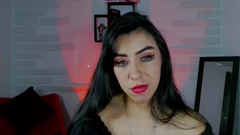 Snapshot of sky_girl1 chatting on January 2025 06:27:02 AM Mile online show from January 2025 06:27:02 AM