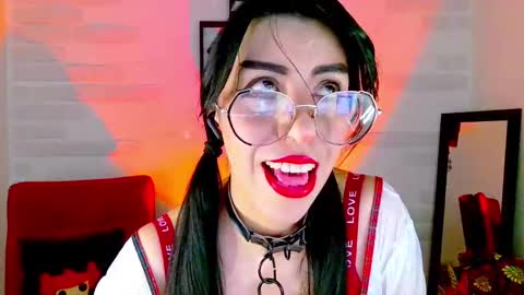 Snapshot of sky_girl1 chatting on September 2025 05:34:01 AM Mile online show from September 2025 05:34:01 AM