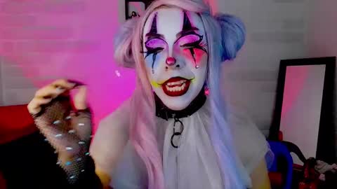 Snapshot of sky_girl1 chatting on October 2025 03:47:02 AM Mile online show from October 2025 03:47:02 AM