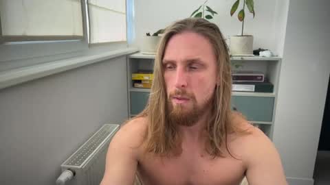 Snapshot of sky_guy25 chatting on September 2025 08:19:01 AM sky_guy25 online show from September 2025 08:19:01 AM