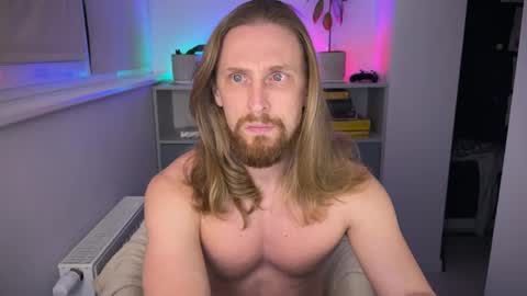 Snapshot of sky_guy25 chatting on November 2025 09:28:01 PM sky_guy25 online show from November 2025 09:28:01 PM