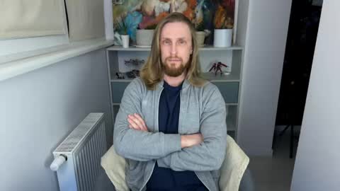 sky_guy25 online show from April 2026 08:34:01 PM
