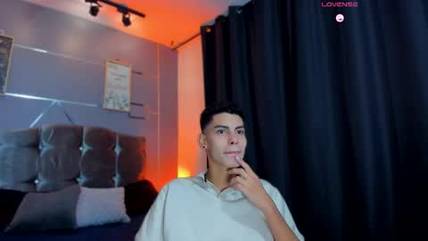 Daniel online show from October 2025 03:43:01 AM