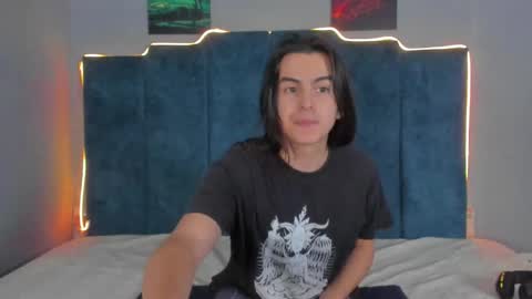 Santiago online show from October 2025 08:33:01 PM