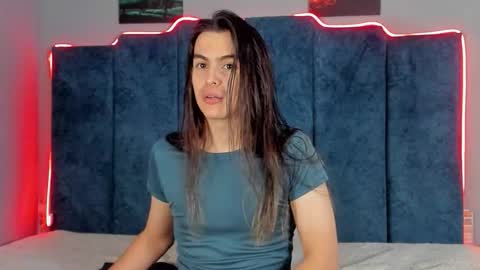 Santiago online show from November 2025 06:21:01 PM