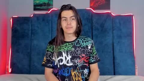 Santiago online show from November 2025 11:37:02 PM