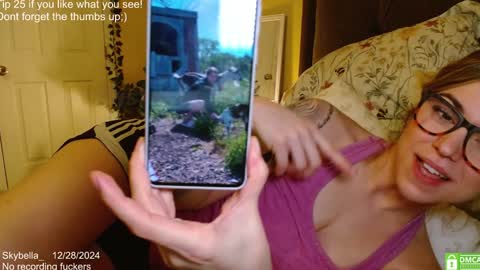 Snapshot of skybella_ chatting on December 2024 04:20:01 PM Skylar online show from December 2024 04:20:01 PM