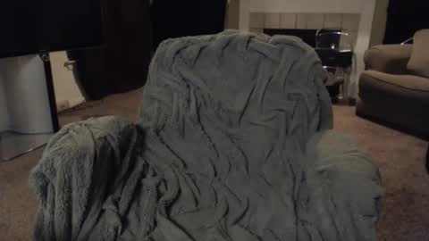 SKYLE   online show from April 2026 02:06:01 AM