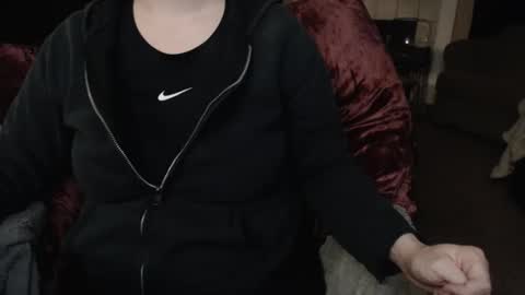 SKYLE   online show from April 2026 04:57:02 AM