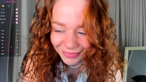 Snapshot of skye_shy chatting on December 2024 01:38:02 PM Skye online show from December 2024 01:38:02 PM