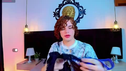 Snapshot of skyee_angel chatting on April 2026 07:11:02 PM Angel online show from April 2026 07:11:02 PM