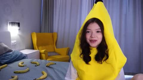 Amy online show from December 2025 09:02:01 AM