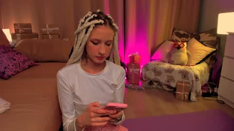 Snapshot of skyewavy chatting on January 2025 05:20:02 PM online show from January 2025 05:20:02 PM