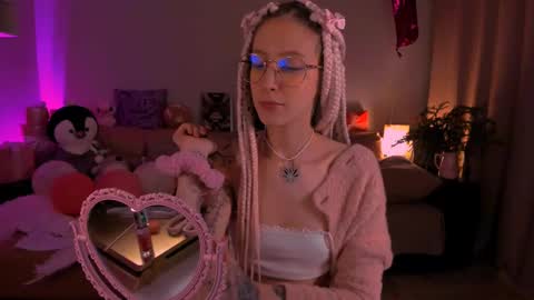 Snapshot of skyewavy chatting on February 2025 11:10:02 PM online show from February 2025 11:10:02 PM