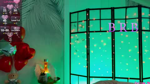 Snapshot of skyeyes__ chatting on February 2025 11:44:02 AM Ann online show from February 2025 11:44:02 AM