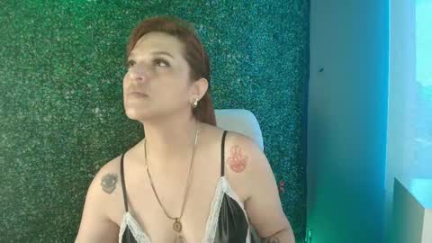 Snapshot of skylar__desire chatting on October 2025 01:42:02 PM skylar__desire online show from October 2025 01:42:02 PM