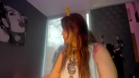 Snapshot of skylar__desire chatting on October 2025 02:07:01 PM skylar__desire online show from October 2025 02:07:01 PM