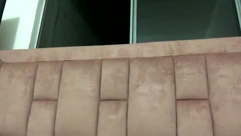 Skyler online show from December 2025 05:02:02 AM