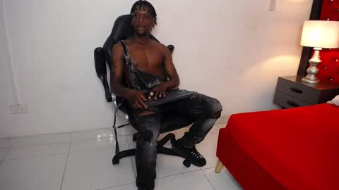 SKYLERBIGXXX online show from September 2025 04:27:01 AM