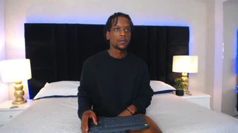 Snapshot of skylerbigxxx chatting on June 2026 09:14:01 AM SKYLERBIGXXX online show from June 2026 09:14:01 AM
